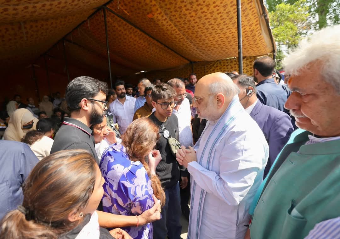 पहलगाम में कत्लेआम। नाम पूछा, धर्म पूछा.. फिर गोली मार दी।27 टूरिस्ट्स की दर्दनाक मौत।