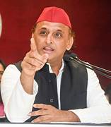 सपा के बागी विधायकों पर चला अखिलेश यादव का हंटर पार्टी से बाहर किया