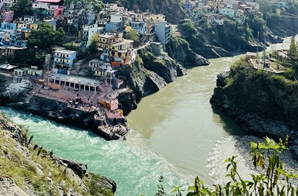 देवी–देवता और पर्यावरण : पूजा या चेतावनी? -- प्रो देव प्रकाश मिश्रा